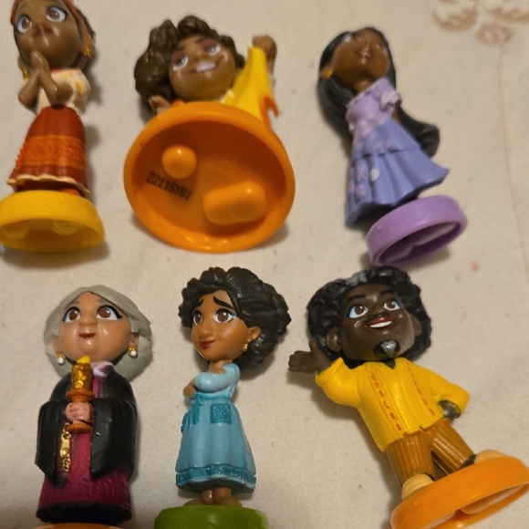 Disney Encanto Colorful Kids Toy Figures Set - Picture 3 of 3